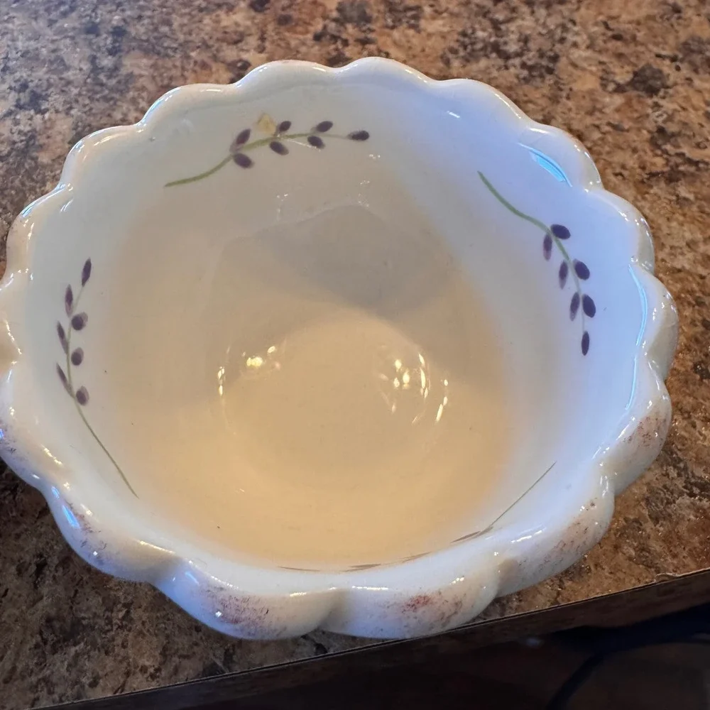 Set of 4 Ceramic Nesting Mixing Bowls Tuscan French Floral Design Scalloped Edge